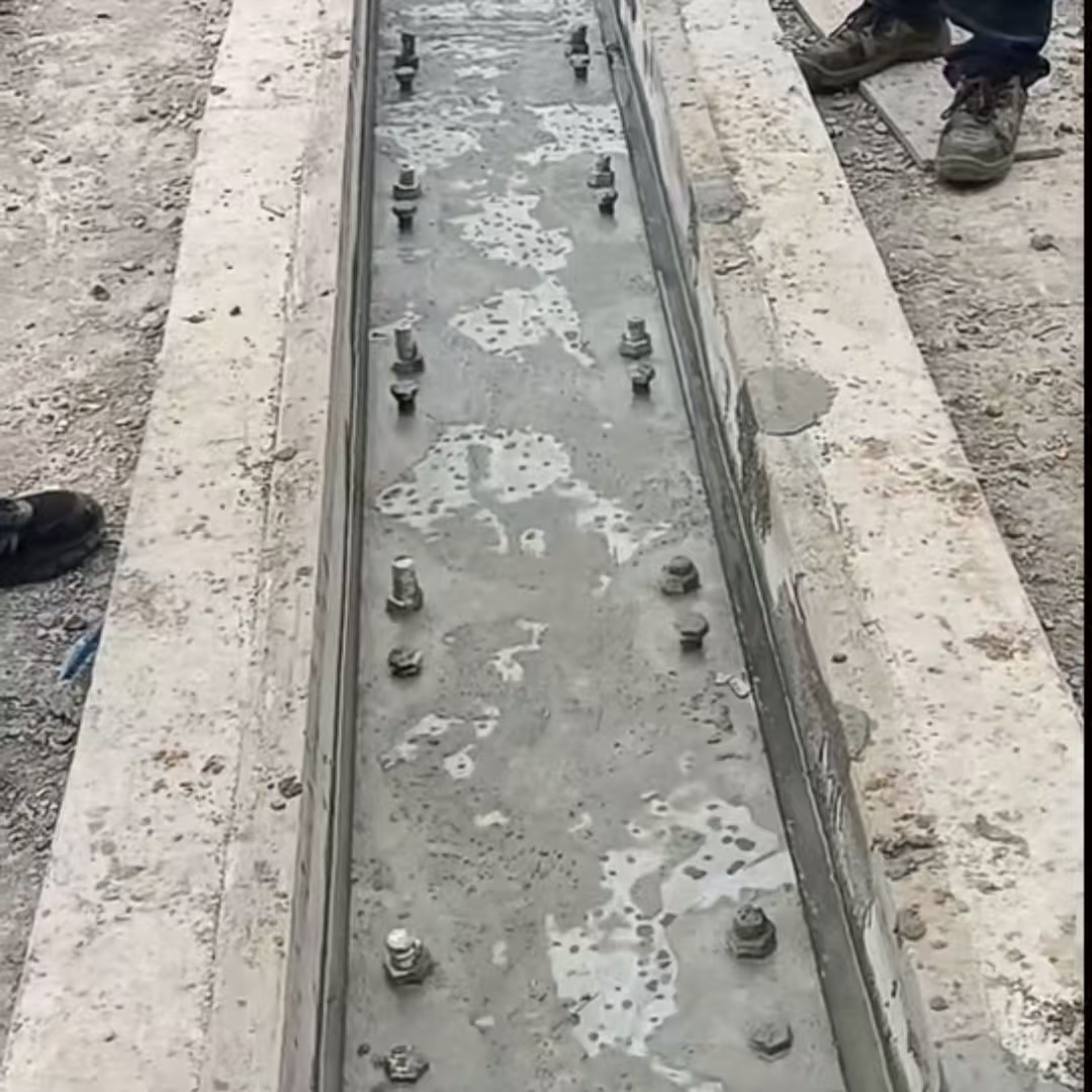 成华港口码头起重机龙门吊重型机械设备稳固用早强快凝轨道胶泥